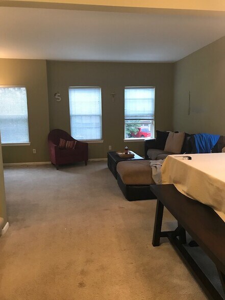 Building Photo - 2149 Knotty Pine Trail