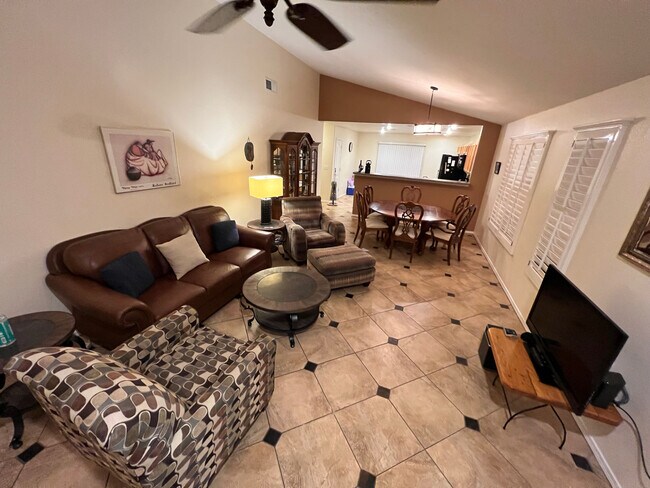 Building Photo - 4892 Calle Bella Ave