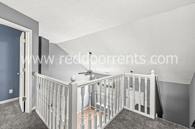 Building Photo - 1522 Lake Point Ln N