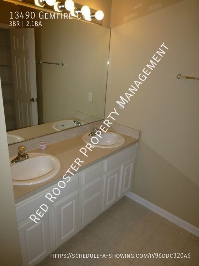 Building Photo - 13490 Gemfire Ct
