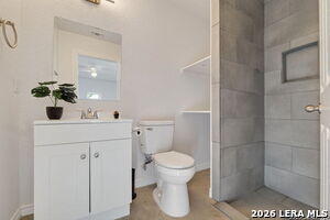 Building Photo - 128 County Rd 2672