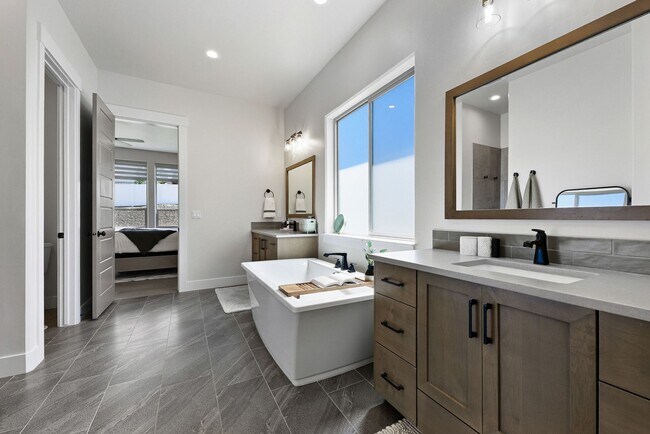 Building Photo - House for Lease in the Hills of Dry Creek Ranch