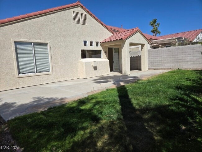 Building Photo - 3031 Panorama Ridge Dr