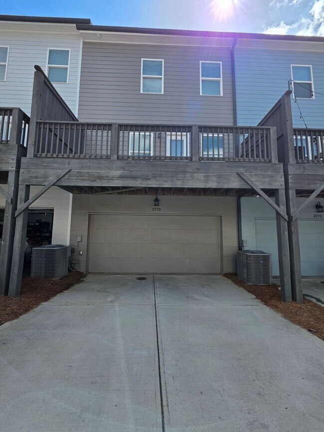 Building Photo - 3779 Oxford Cir