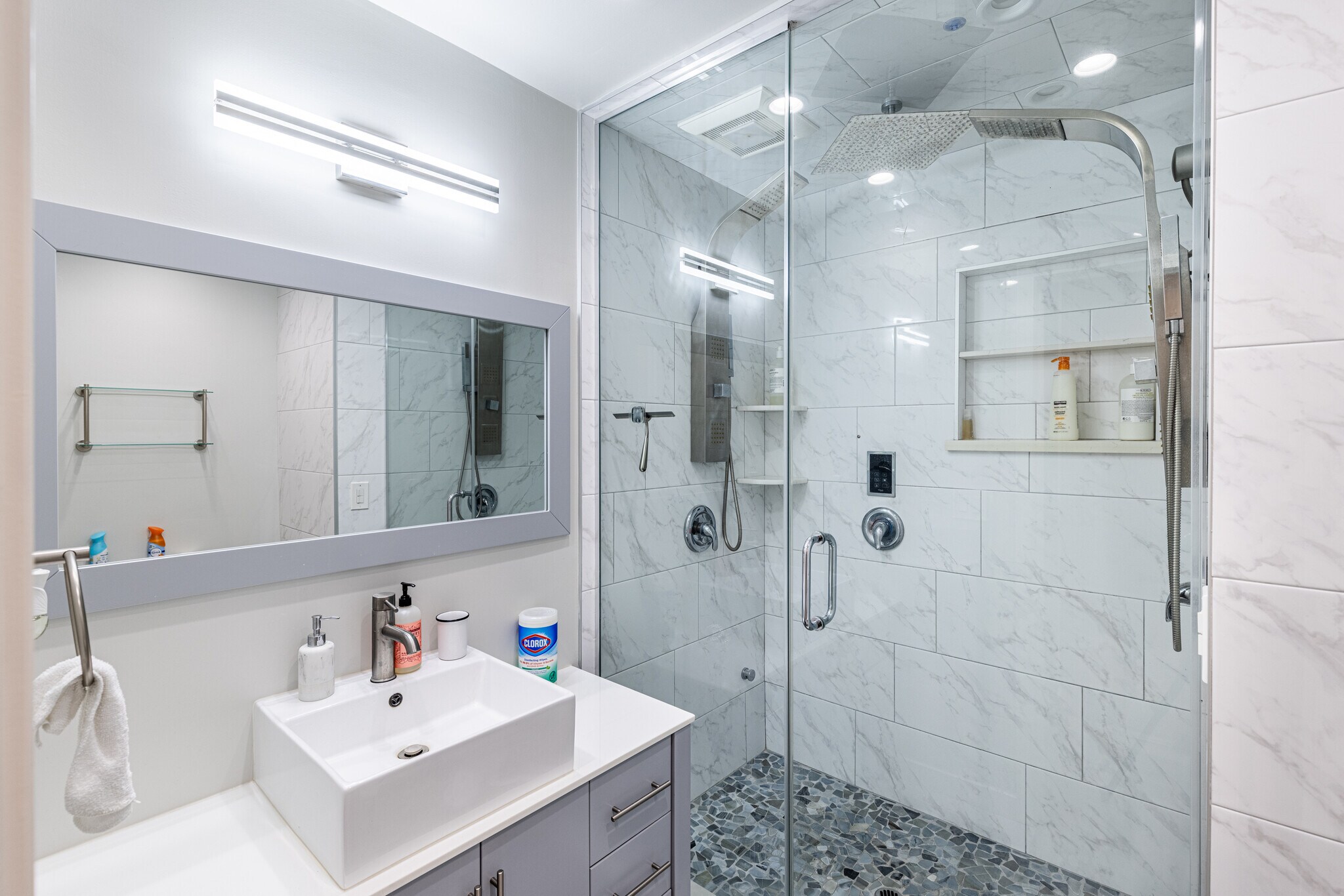 Building Photo - 8141 Hinds Ave