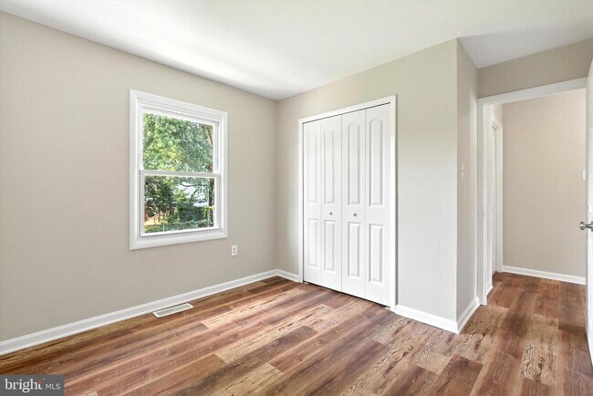 Building Photo - 1307 Farrara Dr