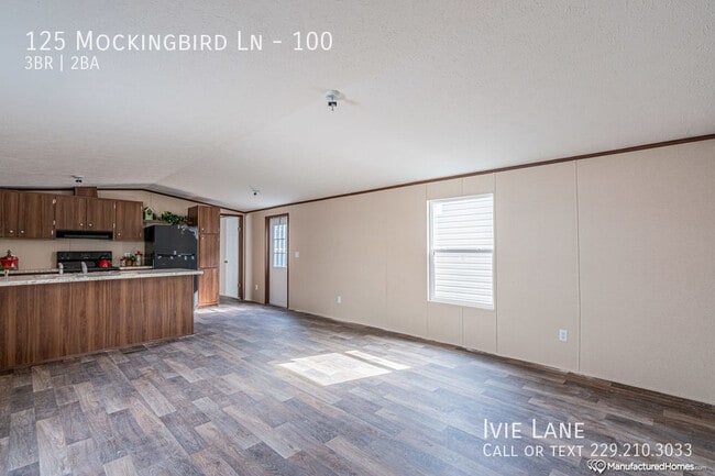 Building Photo - Fernwood MHC - Lot 100