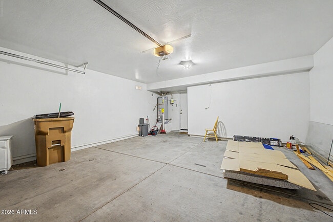 Building Photo - 13166 W Cypress St