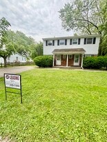 Building Photo - 1632 Greencrest Ave