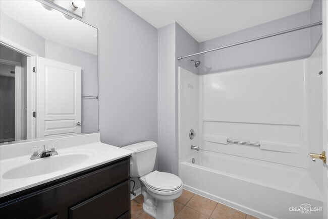 Building Photo - 2906 Peachtree Cir
