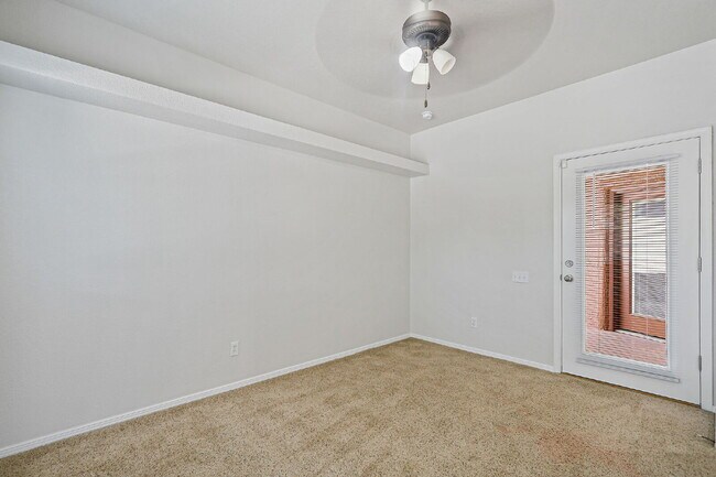 Building Photo - "Spacious 4-Bed Oasis with Granite Touches...