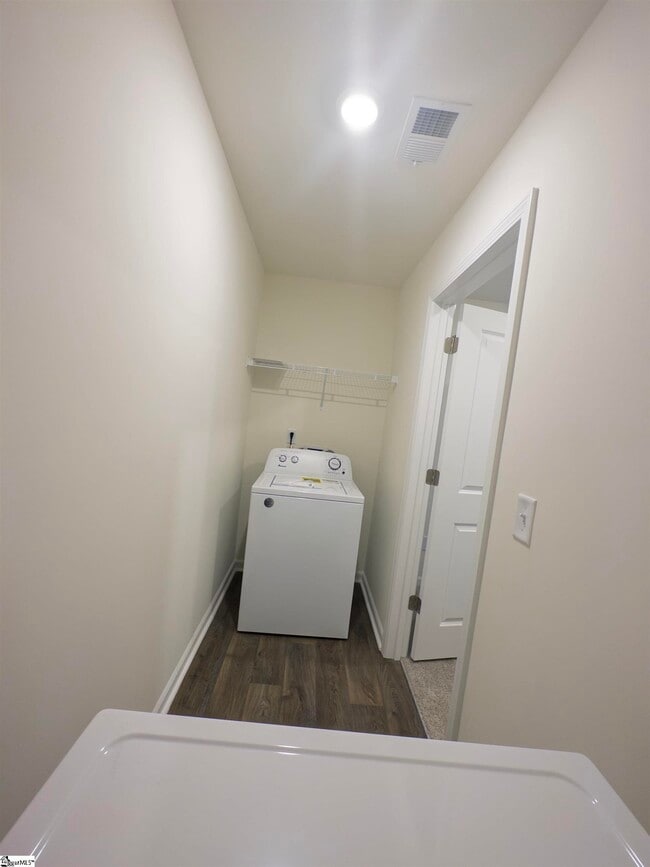 Building Photo - 6068 Willutuck Dr