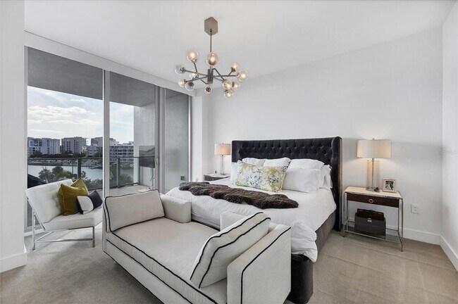 Building Photo - 1155 N Gulfstream Ave