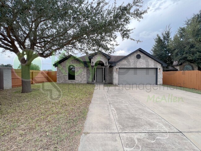 Primary Photo - Beautiful 3b /2 bath home in McAllen