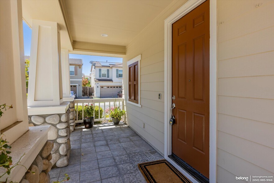 Building Photo - 2721 Moet Ln