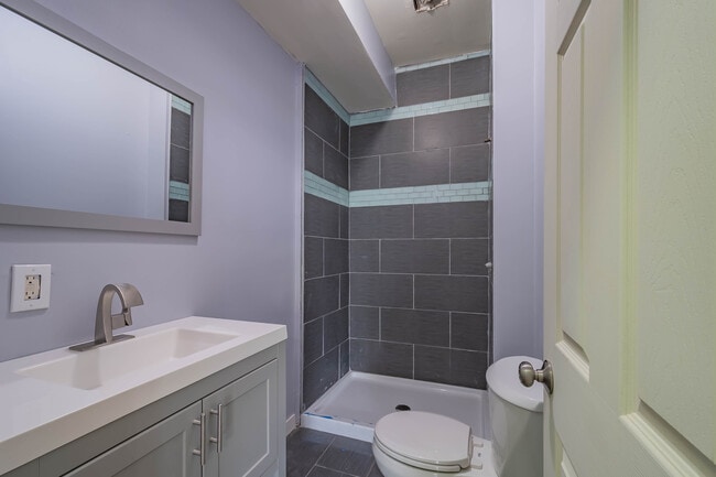 Building Photo - 426 Borland St