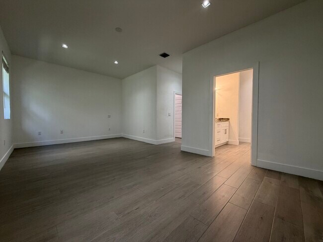 Building Photo - 329 Bella Sol Way