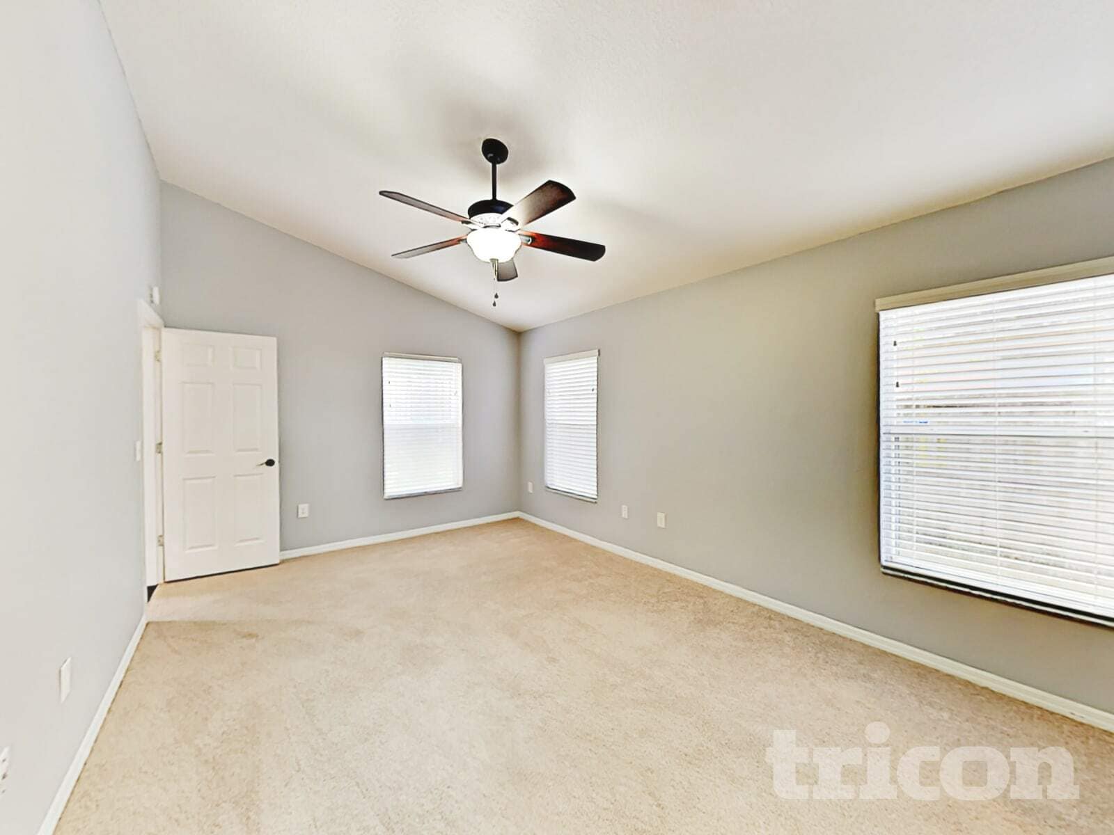Building Photo - 331 Riunite Cir