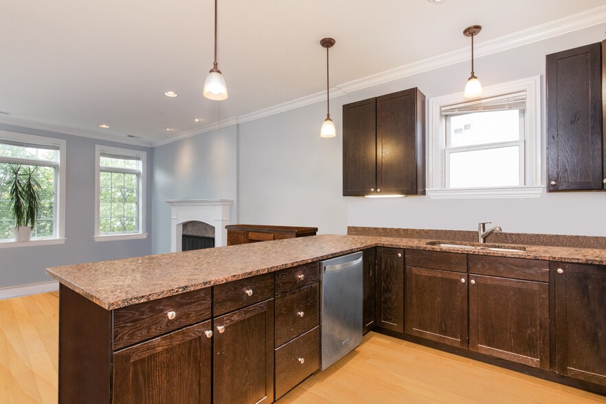 Building Photo - 1700 S Morgan St