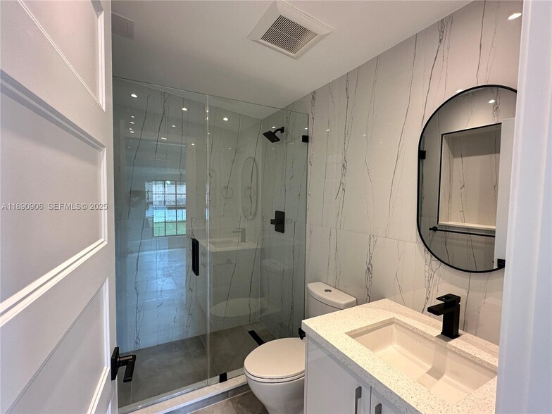 Building Photo - 1436 SW 76th Ct