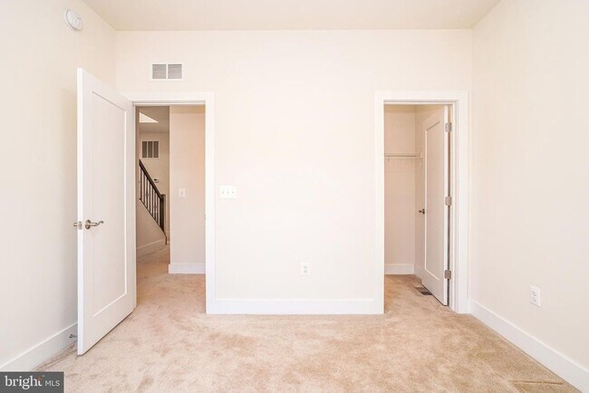 Building Photo - 20564 Milbridge Ter