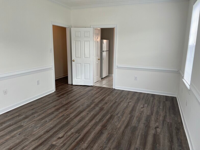 Building Photo - 3321 Whitlock Dr N