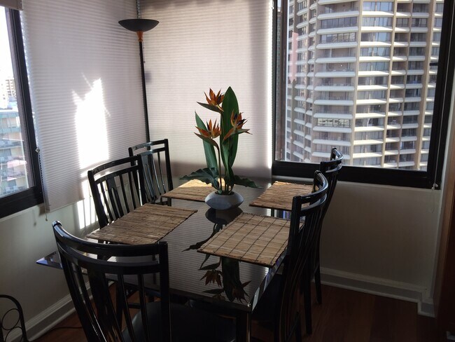 Dining room - 343 Hobron Ln