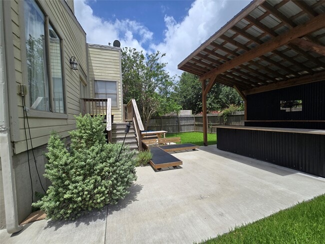 Building Photo - 2402 Intrepid Way