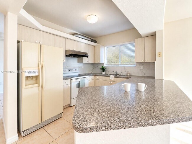 Building Photo - 130 SW 109th Ave