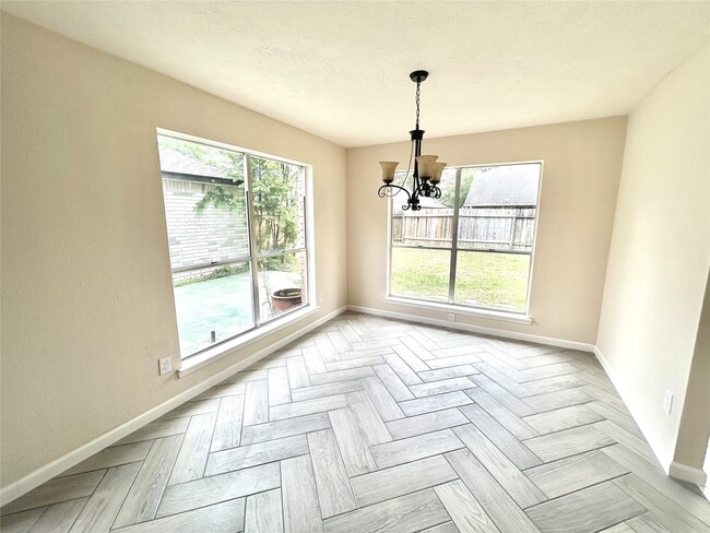 Building Photo - 16319 Chimneystone Dr