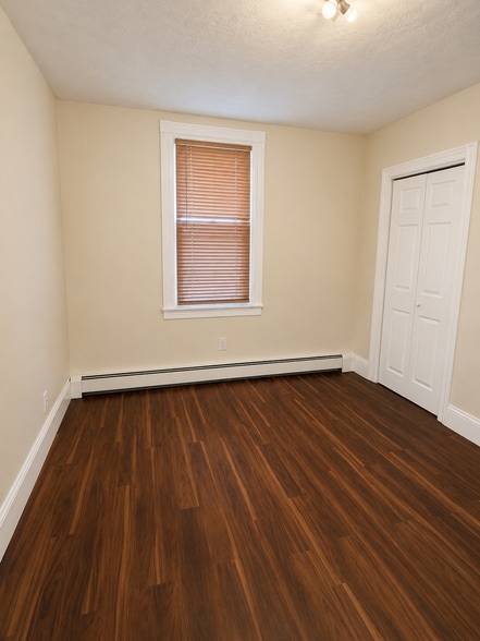Bedroom 3 - 37 Bowers St
