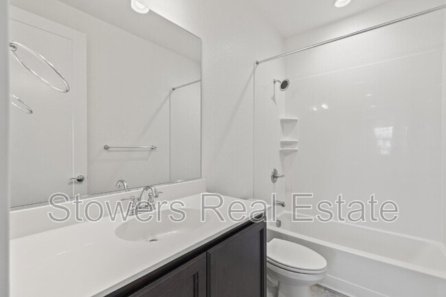 Building Photo - 2012 Confidence Wy