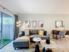 Building Photo - 1401 SE 15th St