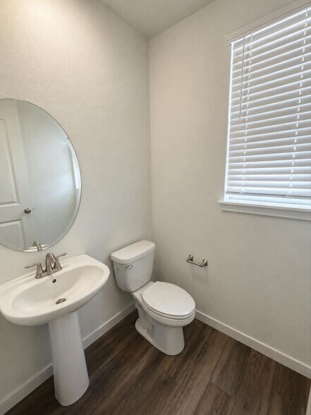 Building Photo - 1173 Elbridge Dr