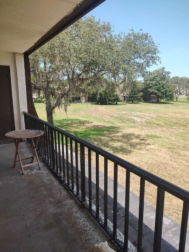 Building Photo - "Charming 1-Bedroom Condo in a 55+ Community."