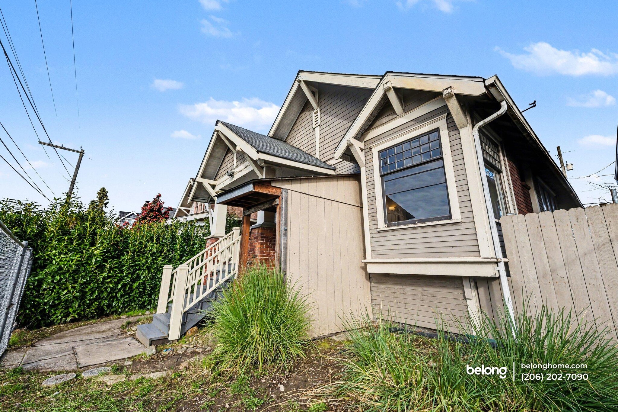 Building Photo - 4748 7th Ave NE