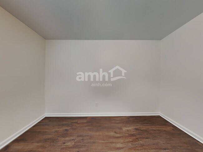 Building Photo - 123 Troupe Dr