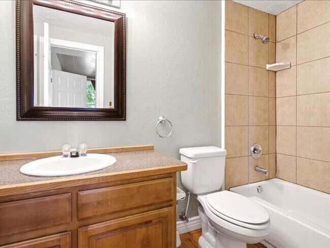 Building Photo - North Salt Lake 4 bed 3 bath home