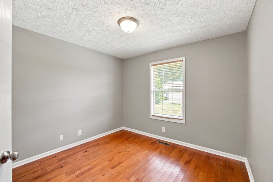 Building Photo - 1457 Cedar Springs Cir
