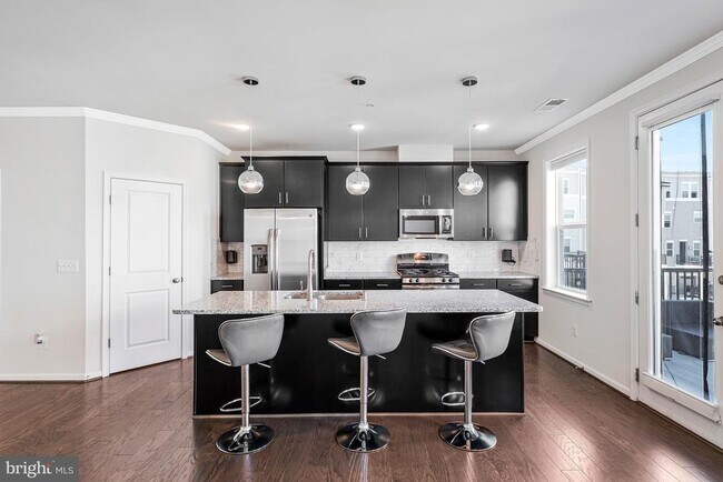 Building Photo - 24575 Rosebay Terrace