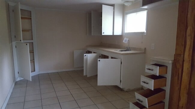 Building Photo - 11 Sequoyah Ridge Rd