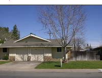 Building Photo - Cute Citrus Heights Duplex
