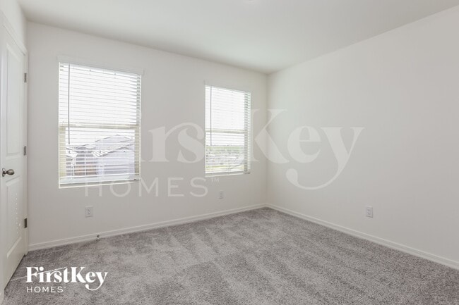 Building Photo - 3102 E Miner Dr