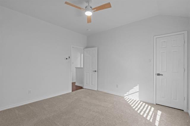 Building Photo - 6814 Silver Lake Dr