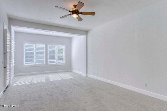 Building Photo - 7553 E Buteo Dr