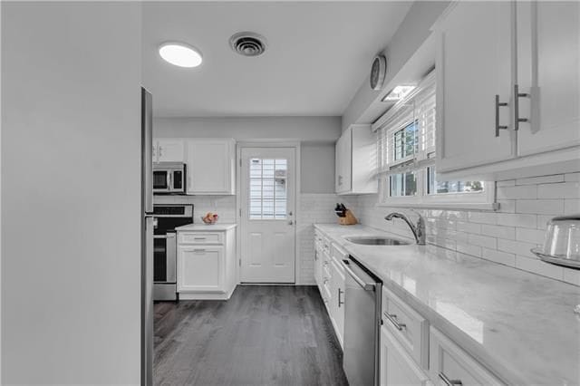 Building Photo - 2744 Helen St