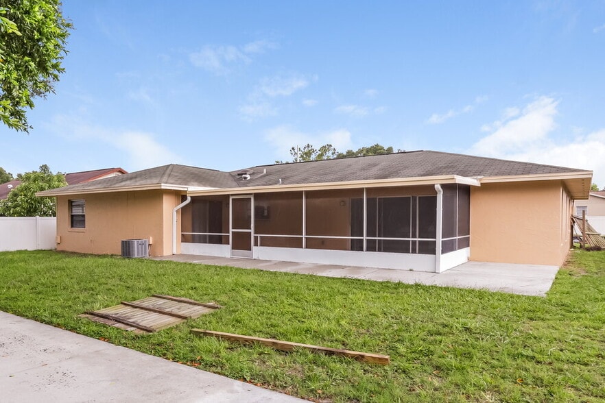 Building Photo - 506 Mahogany Dr