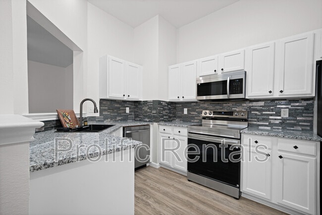 Building Photo - 4417 Briarwood Dr