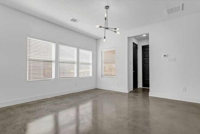 Building Photo - 3013 Alpha Wolf Ct