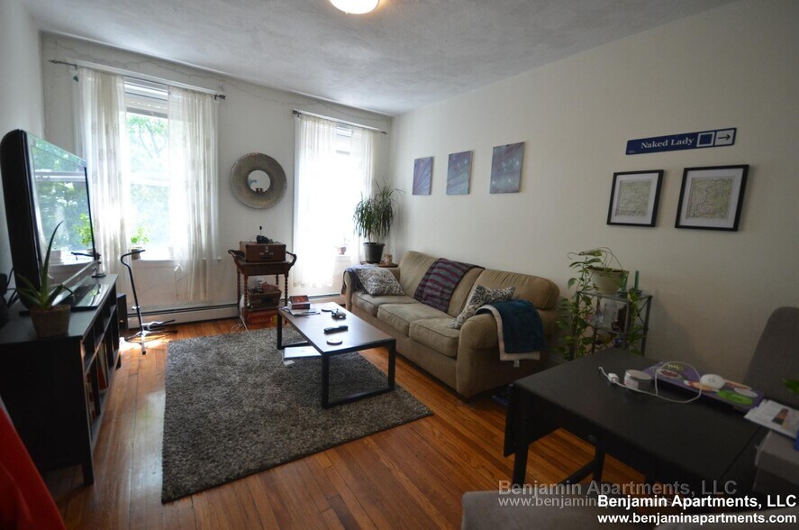 Primary Photo - 34 Brainerd Rd